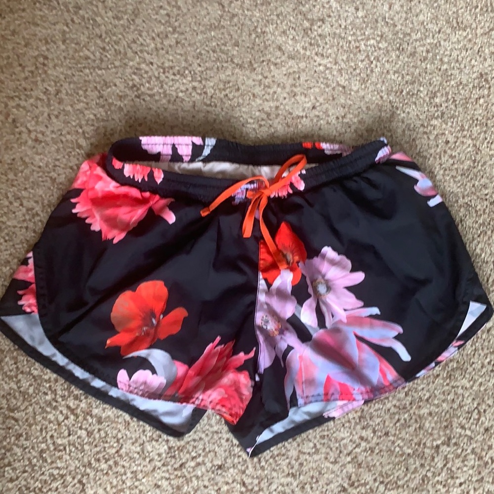 Old Navy Active shorts, like new